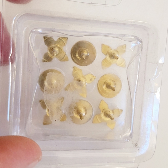 NIB XOXO thumb tacks - Picture 4 of 4